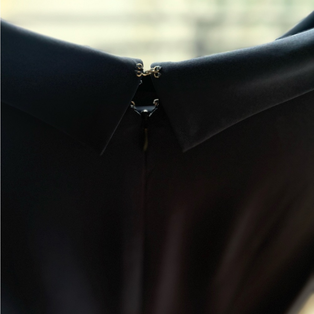 Carolina Herrera Classic Blue Belted Midi Dress - Picture 9 of 15
